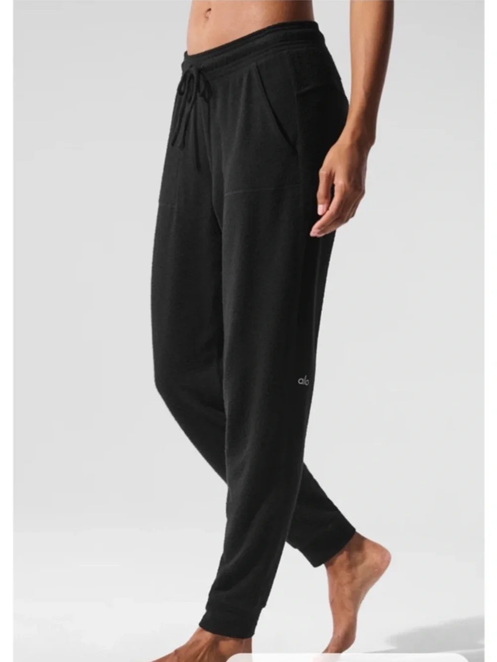 Alo Yoga Women’s Soho Sweatpants Black Large